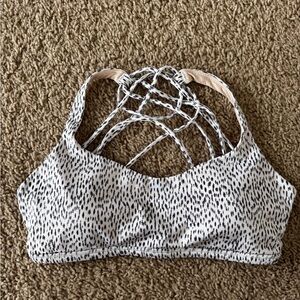 Lululemon Free to be Wild Sports Bra